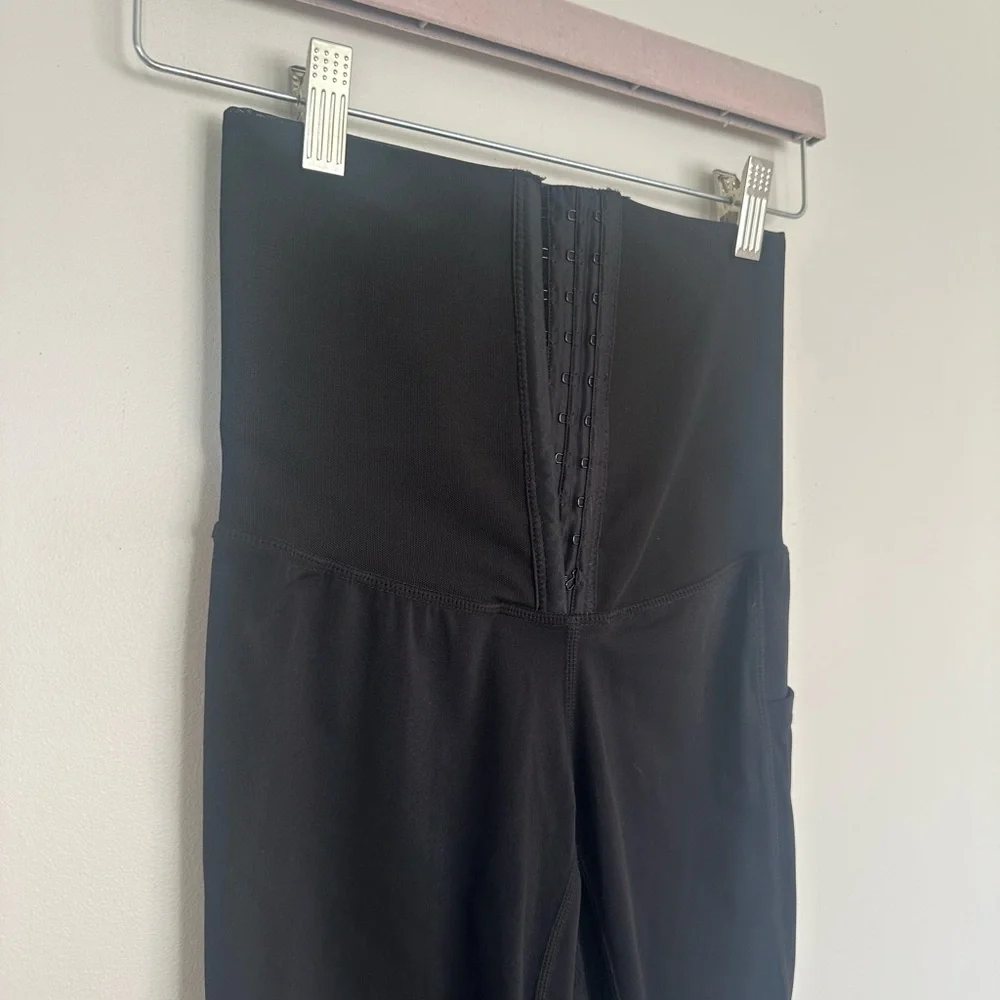 Athletics Motions Black High-Waisted Leggings with Built-In Waist Trainer Size S - Picture 4 of 8